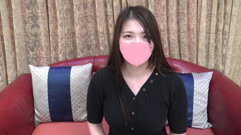 色白＆美巨乳でエロいオーラ出まくりな人妻を、淡白な旦那の代わりに美味しく頂きました！